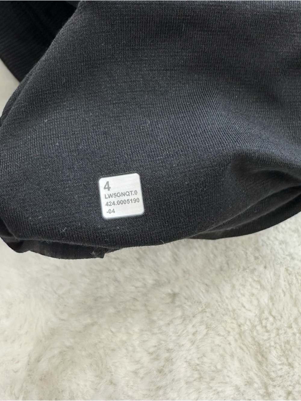 Lululemon Dance Studio Mid-Rise Pant *Tall
Size 4 Black - Picture 4 of 5